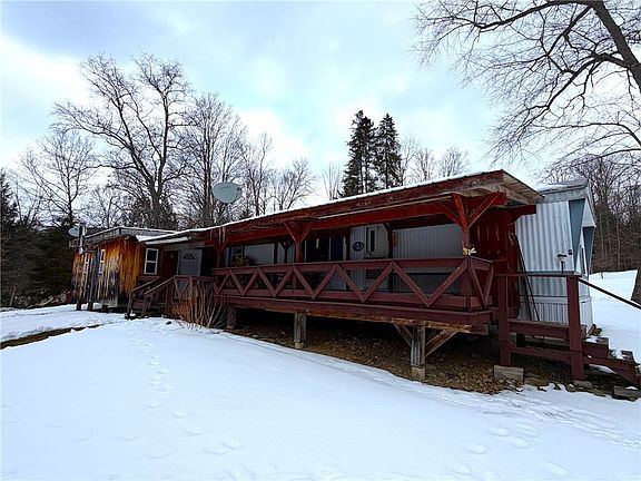 4th image of 2213 Brown Hollow Rd