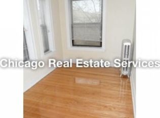 6570 N Lakewood Ave, Chicago, IL 60626