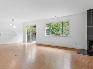 7620 Mountain Blvd APT 12, Oakland, CA 94605