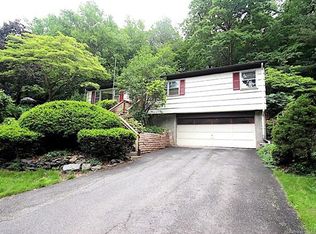 27 Kindle Ln, Derby, CT 06418