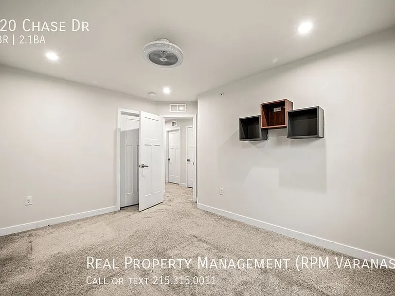 220 Chase Dr — Photo 35