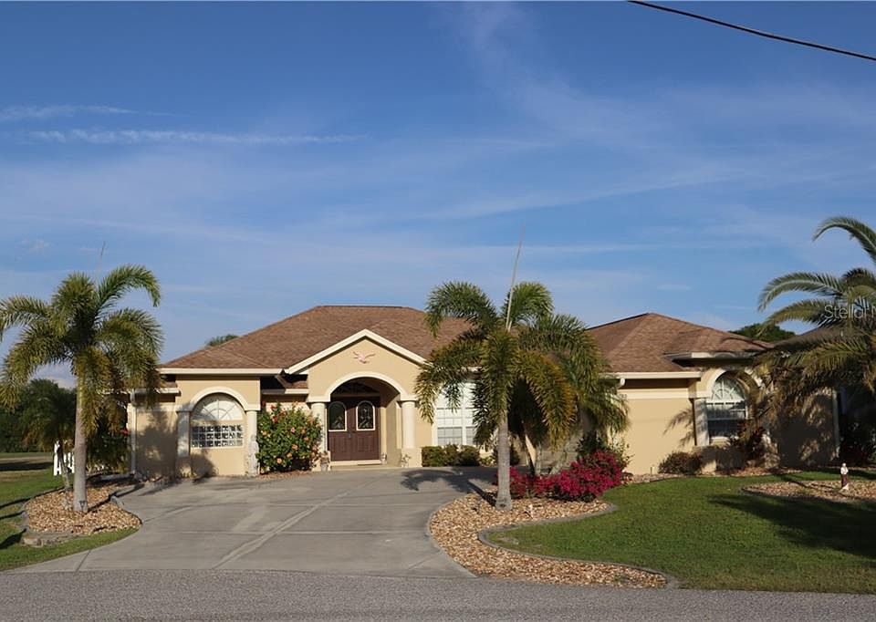 1st image of 28 Clubhouse Ct