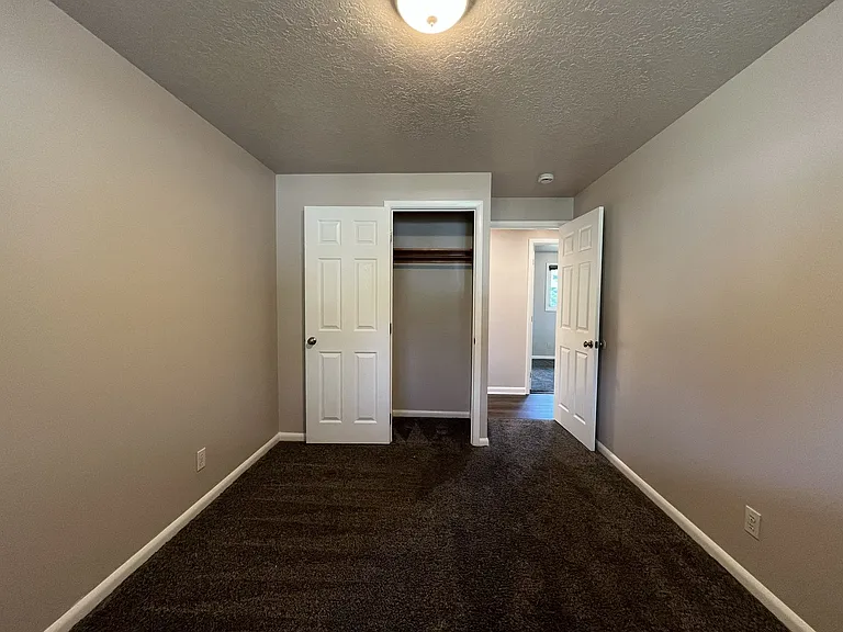 730 SE 143rd Ave — Photo 18