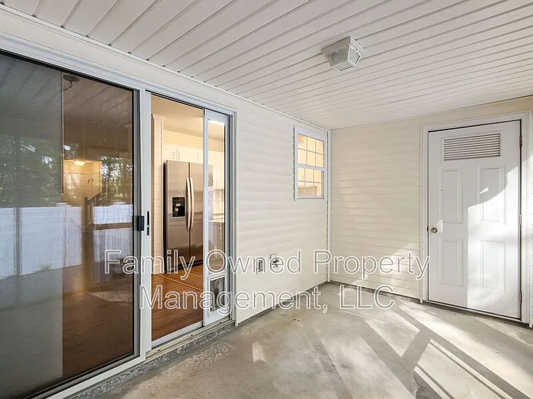 502 Tree Branch Cir — Photo 27