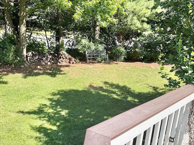 21326 Thimbleweed Ct — Photo 40