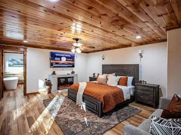 25 Up Hilly Trl, Broken Bow, OK 74728