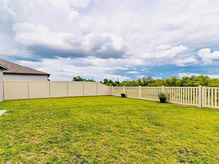 5722 Keaton Springs Dr — Photo 8