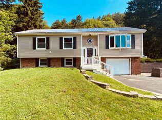 10901 Glenwood Rd, Glenwood, NY 14069