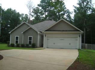24 Camp Parkman Rd, Phenix City, AL 36869