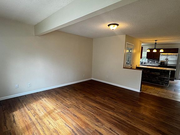 3rd image of 112 Shamrock Dr