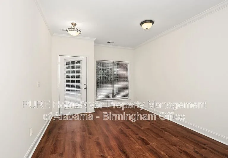 456 Highland Cove Dr — Photo 2