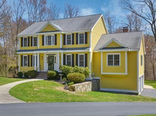 4 Metcalf Rd, Mendon, MA 01756