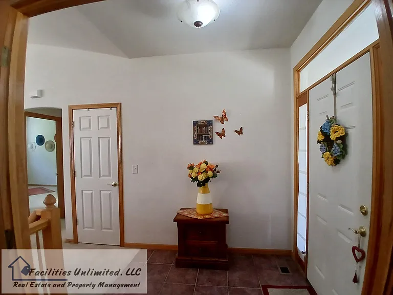 3402 Green Spring Dr — Photo 4