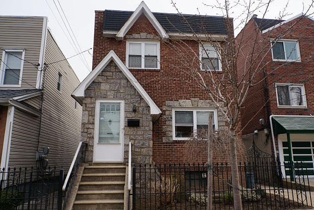 1st image of 10840 42nd Ave