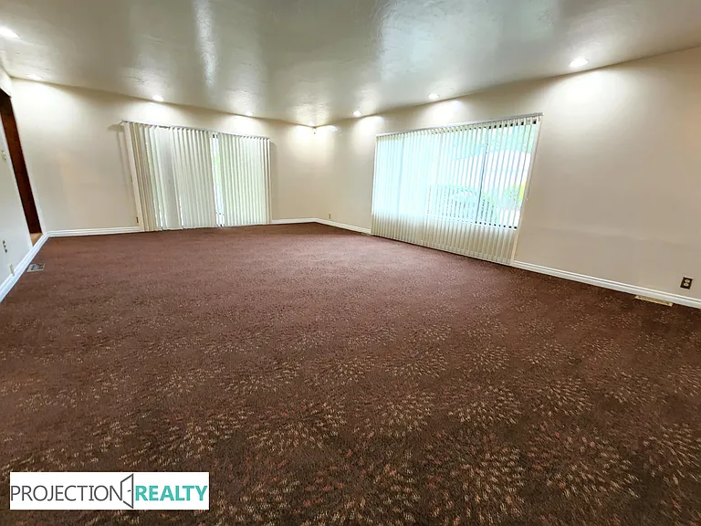 11128 NE Everett St — Photo 16