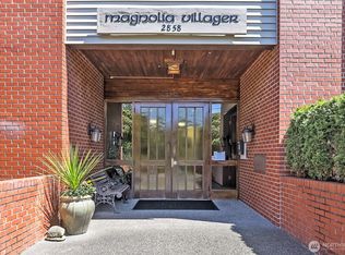 2858 32nd Ave W APT 302, Seattle, WA 98199