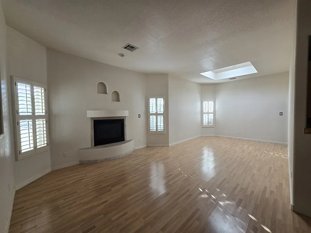 Building Photo - 2810 Teresita St
