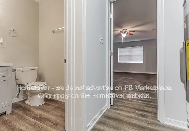4523 Dolphin Dr — Photo 13