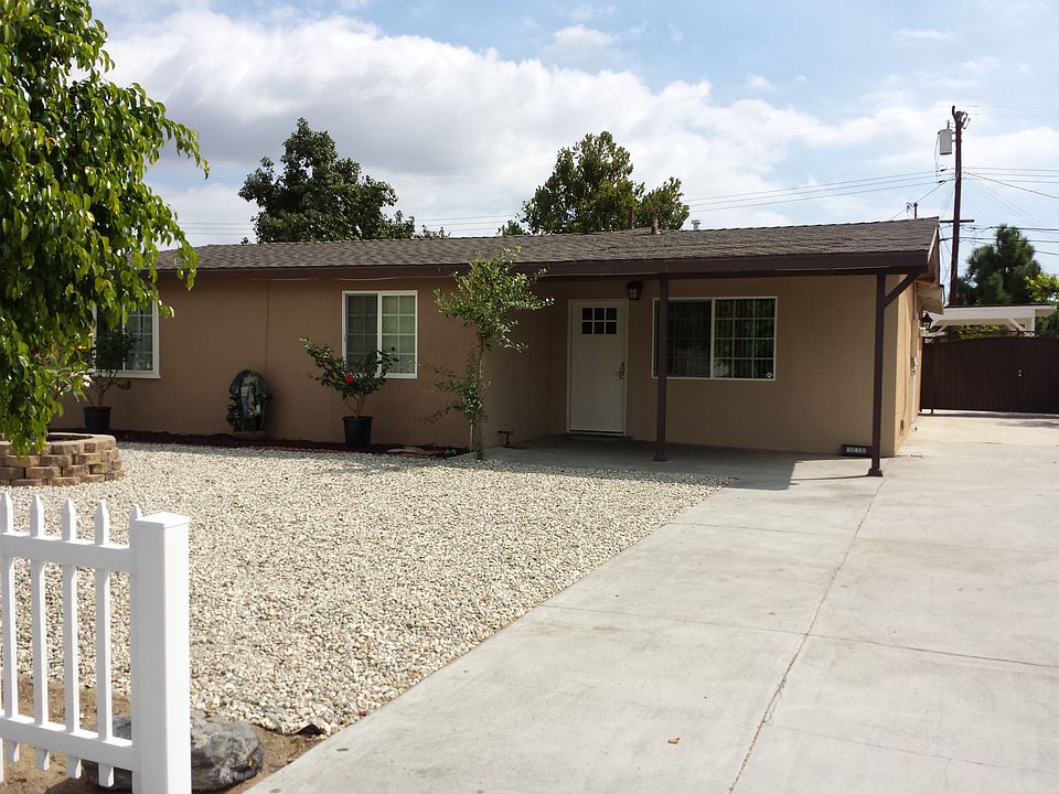 Front yard and drive way.