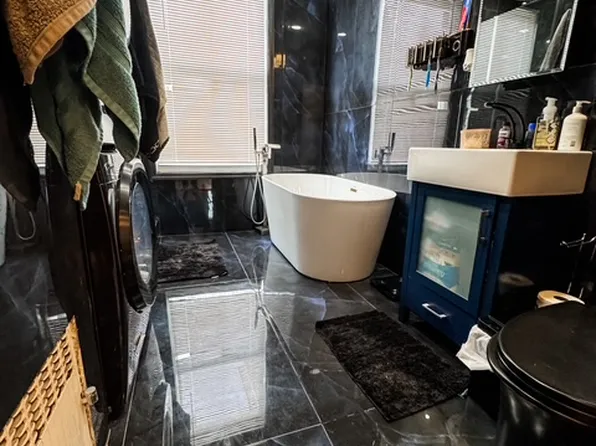 (undisclosed Address), Clifton, NJ 07011