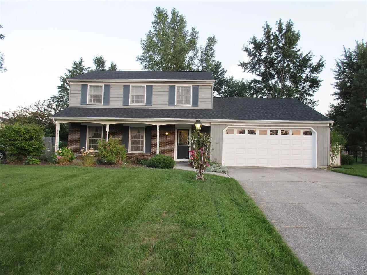 4520 Thorngate Dr photo 1
