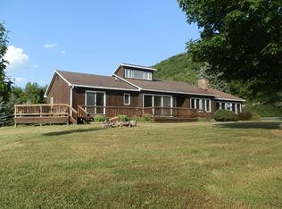 239 Crest Dr, Roxbury, NY 12474