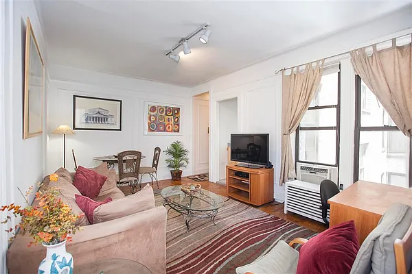 Rented by Susan Finkel, LREB | media 3
