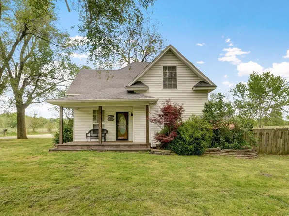 602 E Sanders Street, Miller, MO 65707