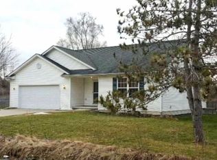 11921 Scott Rd, Freeland, MI 48623