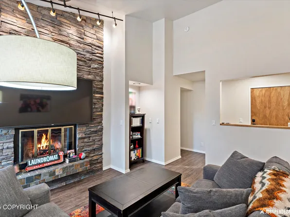 2801 W International Airport Rd #A-303, Anchorage, AK 99502