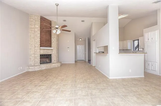 500 Bayberry Ct — Photo 8