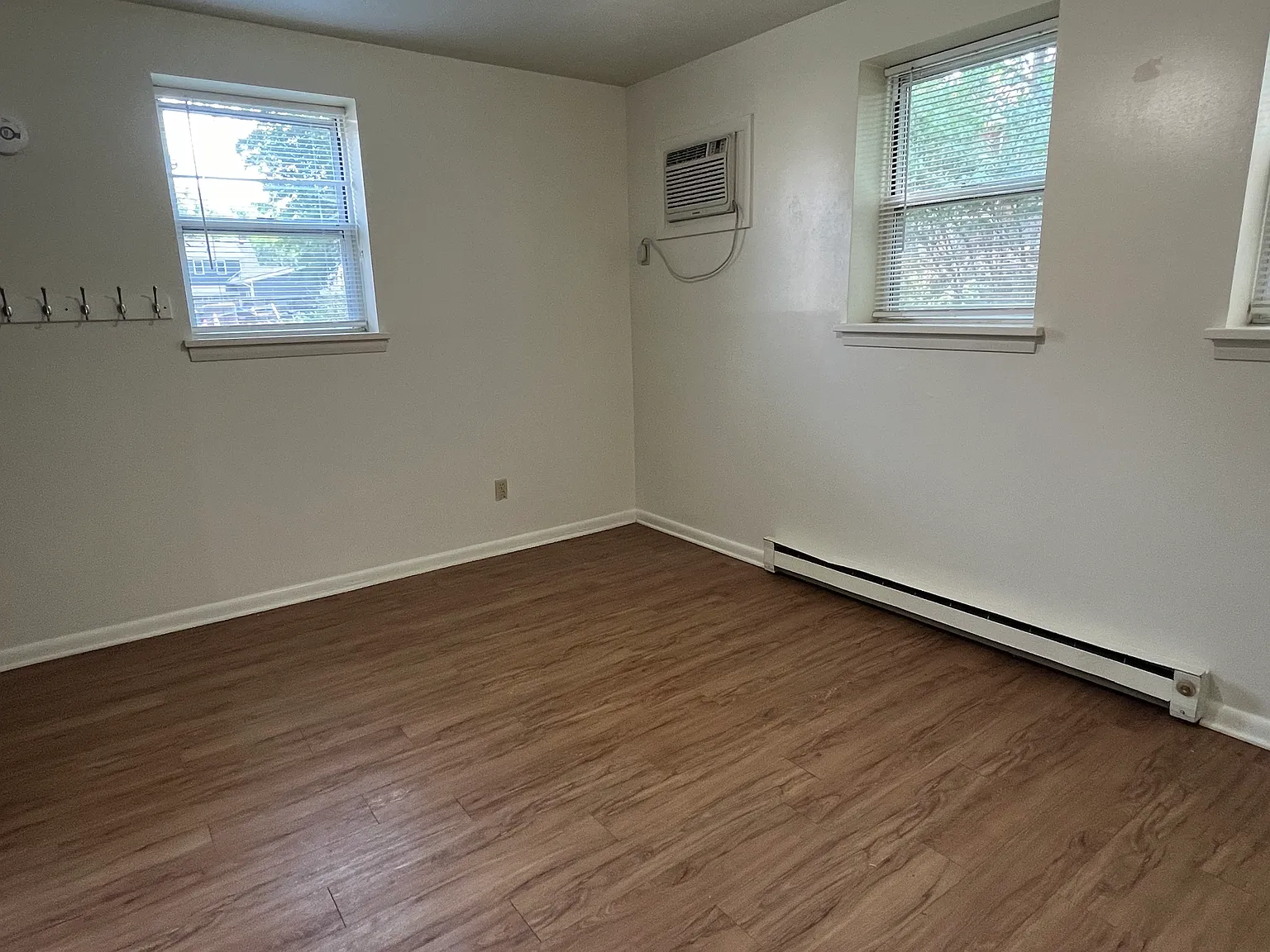 1 bed, 500 sqft, $700 — Photo 4