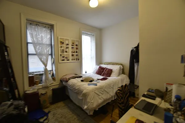 Rented by REAL New York | media 34