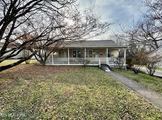 2304 Croydon Rd, Knoxville, TN 37921