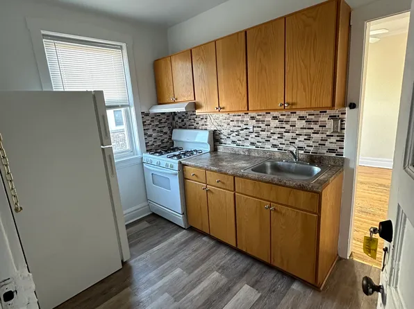 2215 S 58th Ave, Cicero, IL 60804