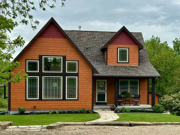 308 E Flint Hills Dr, Alma, KS 66401