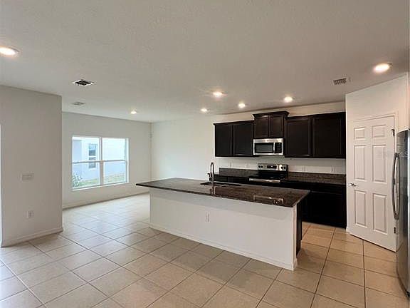 5th image of 3520 Beau Rd