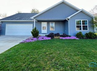 241 Thimbleberry Dr, Findlay, OH 45840