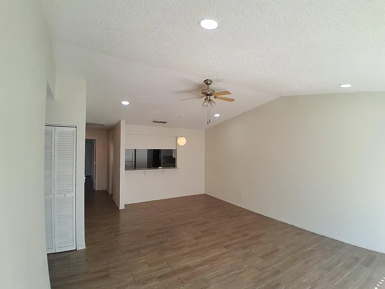 2927 Kelly Ridge Ln — Photo 8