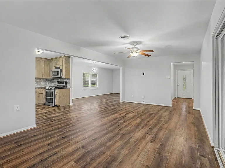 2123 Ridgecrest Dr — Photo 9