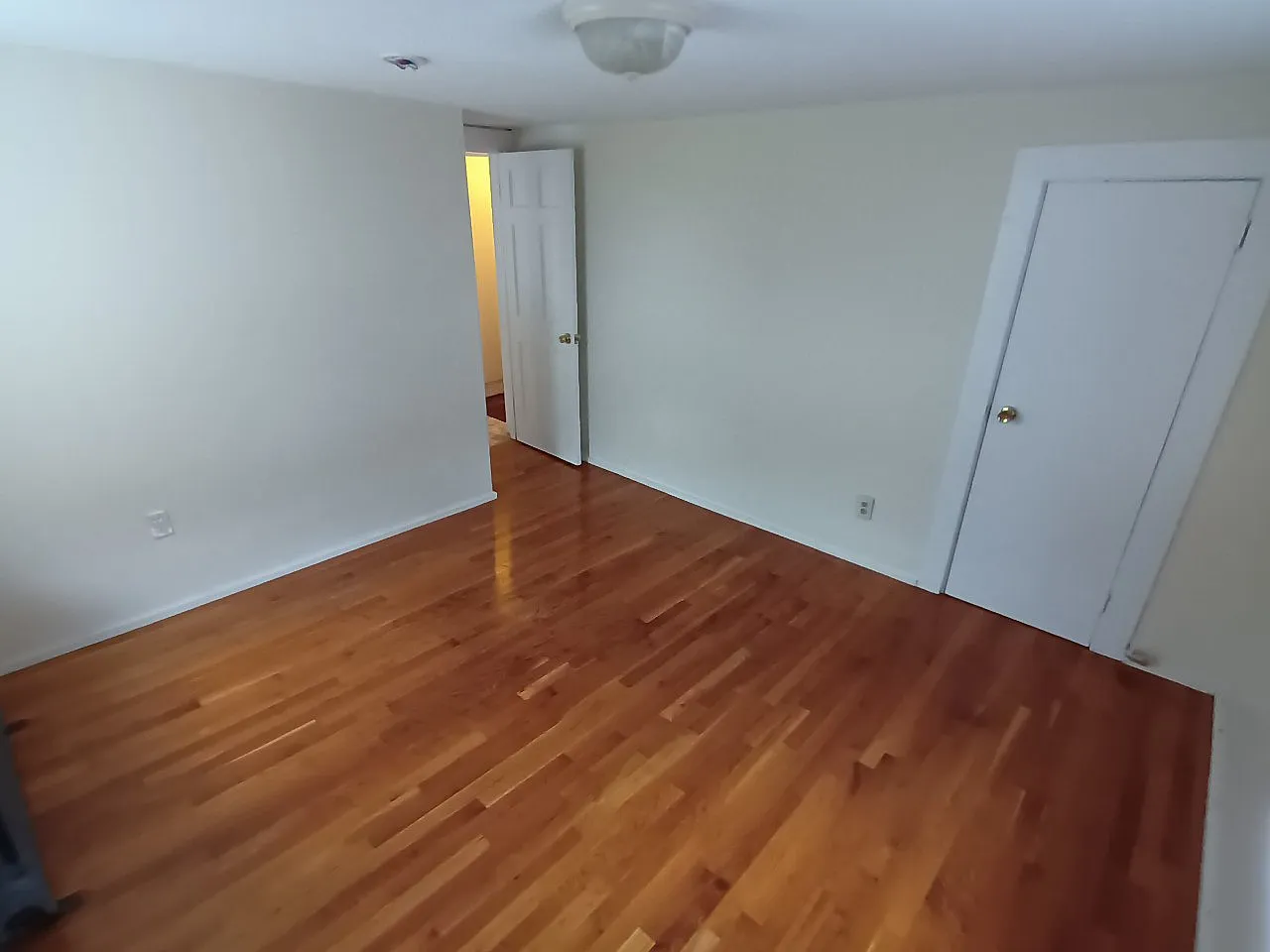 3 bed, 2.0 bath, 500 sqft, $3,000 — Photo 4