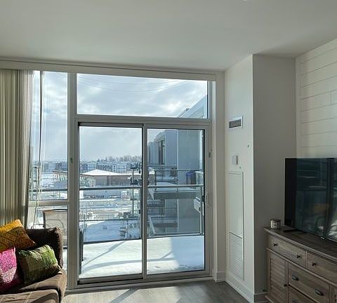 4th image of 375 Sea Ray Ave #446
