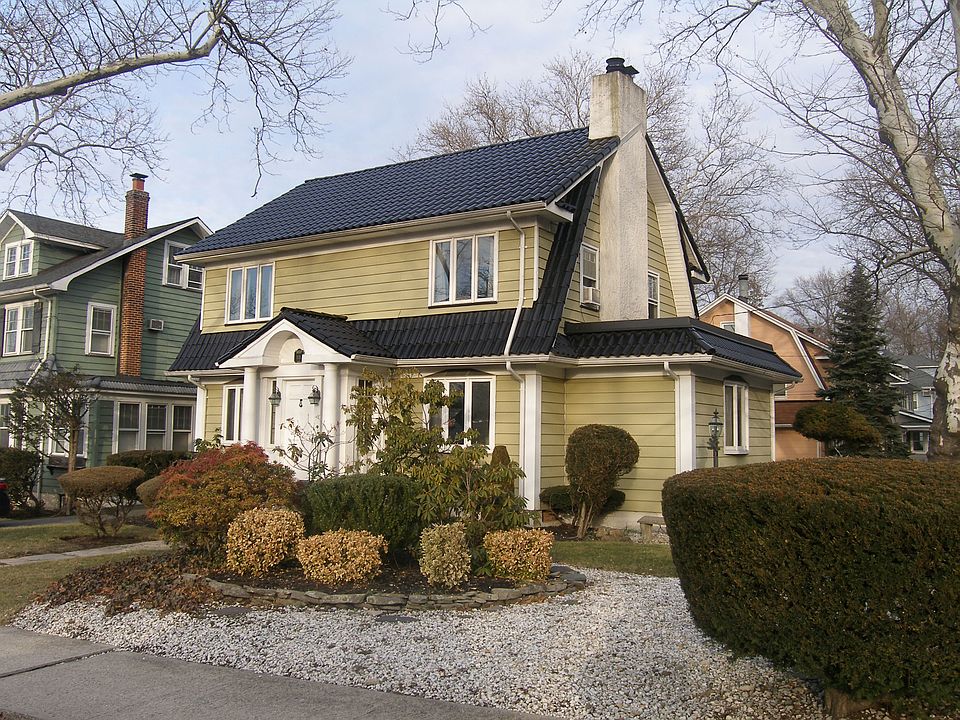 1st image of 131 Hart Blvd