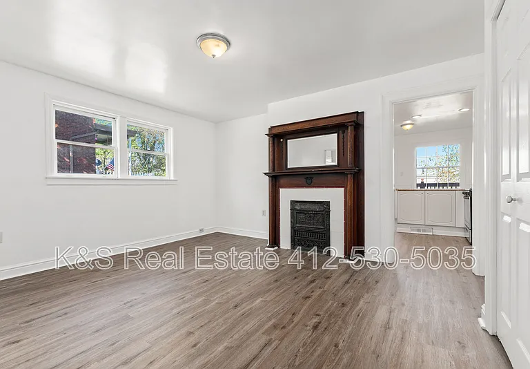 1043 Mount Oliver St — Photo 9