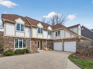 1013 Iroquois Ave, Naperville, IL