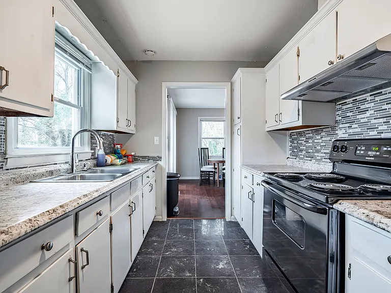W Bourne Dr — Photo 10