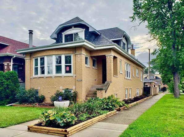 2402 Clinton Ave, Berwyn, IL 60402