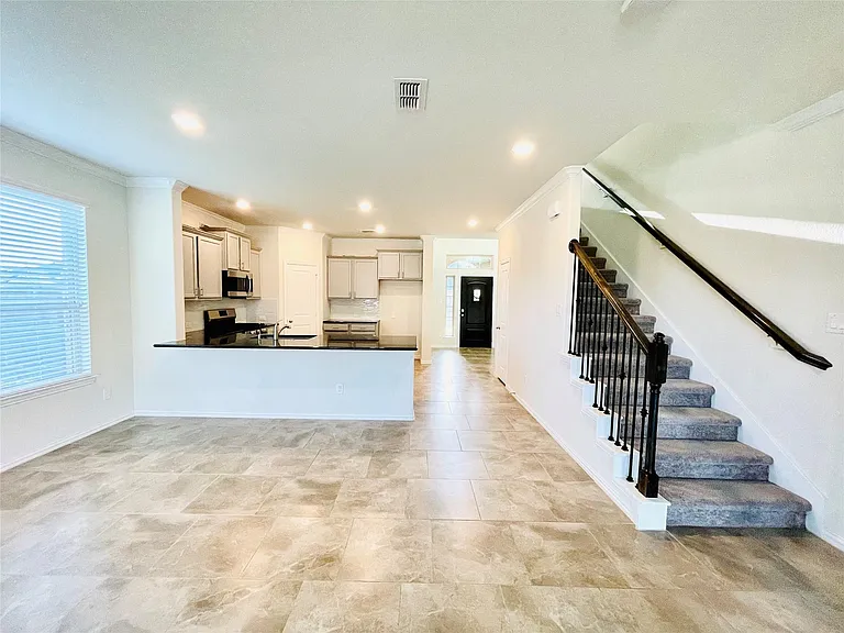 1915 Orchard Berry Ln — Photo 13