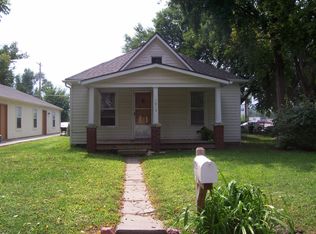 1015 Yuma St, Manhattan, KS 66502