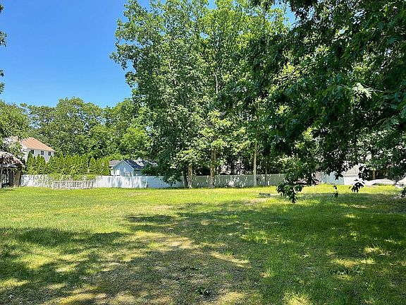 5th image of 2103 Cedarview Dr